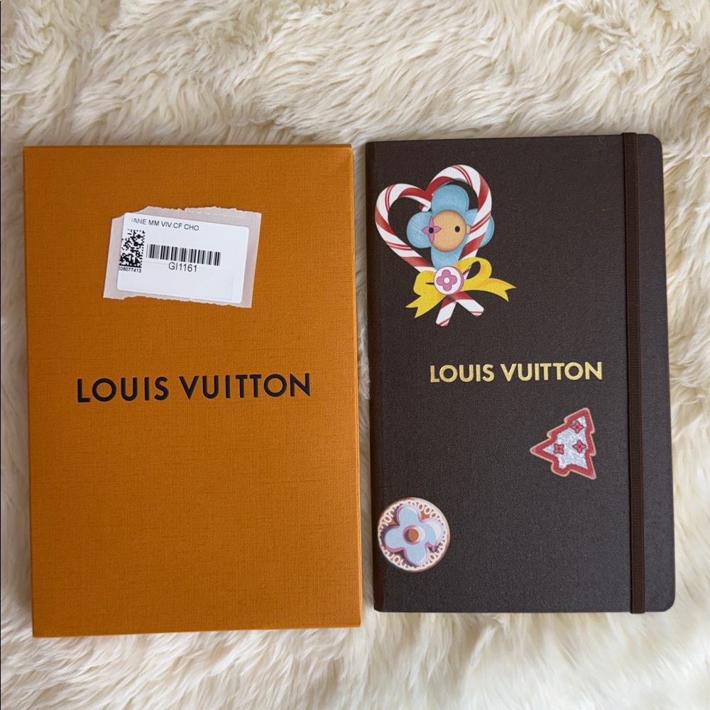 💕🤩Auth Louis Vuitton Limited Edition Vivienne Holiday Notebook Agenda with box